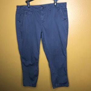 Elle Gray Capri Pants, 16